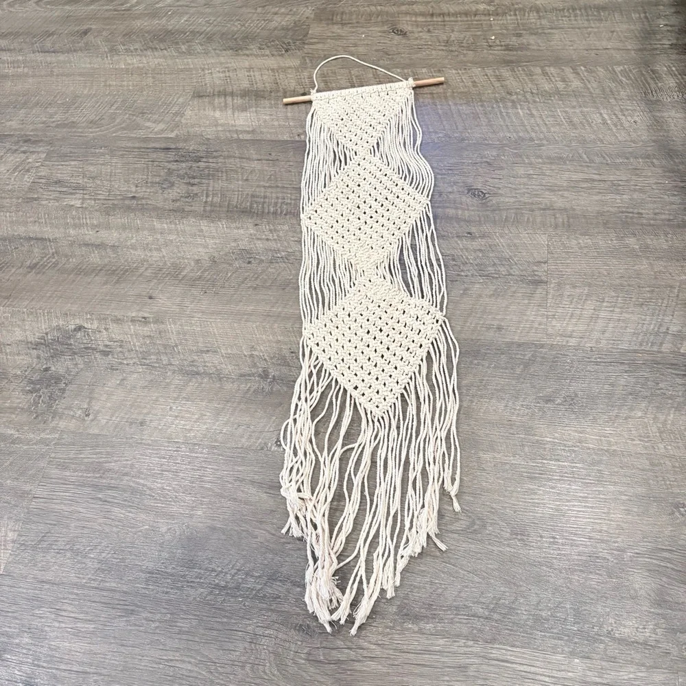 Handmade Macramé Wall Hanging in Cream